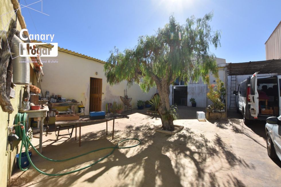 Semi-detached house for sale in  Adeje, Spain - 054281
