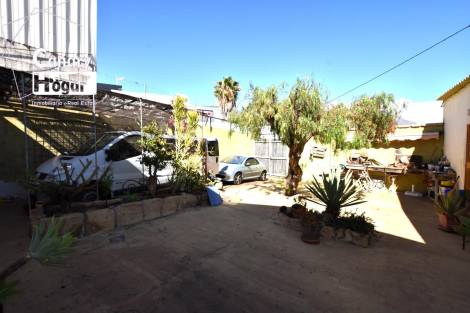 Semi-detached house for sale in  Adeje, Spain - 054281