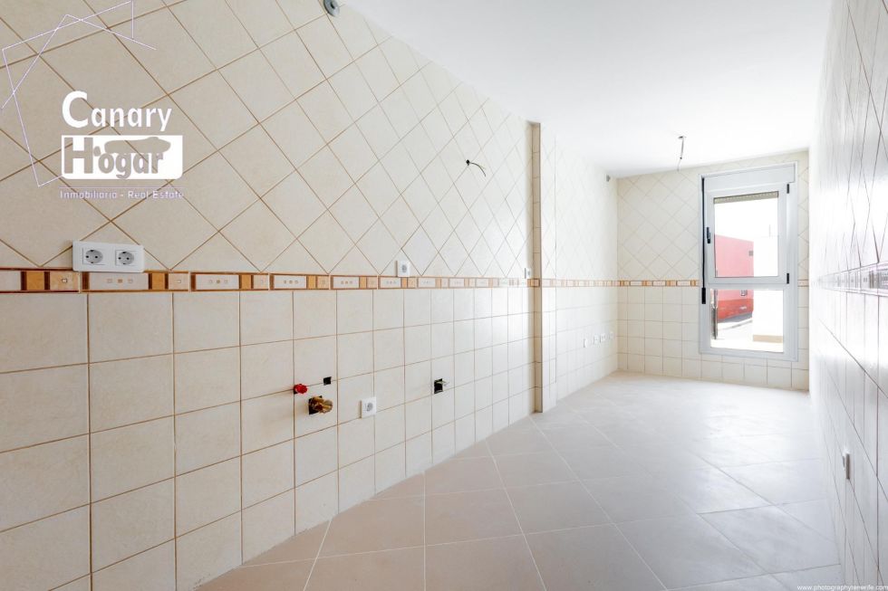 Semi-detached house for sale in  Adeje, Spain - 054801