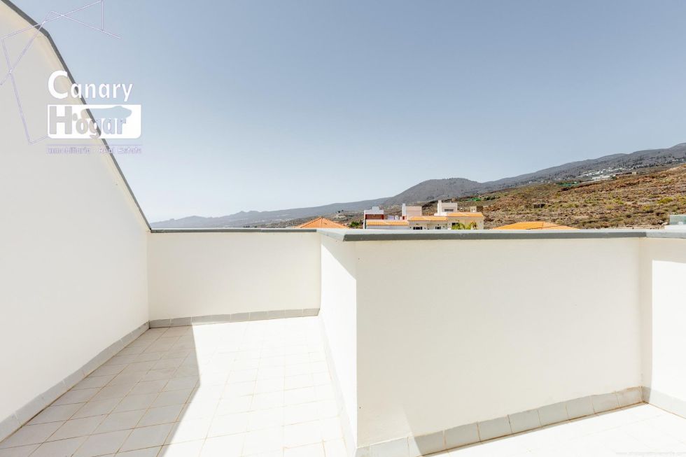 Semi-detached house for sale in  Adeje, Spain - 054801