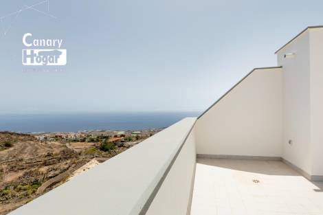 Semi-detached house for sale in  Adeje, Spain - 054801