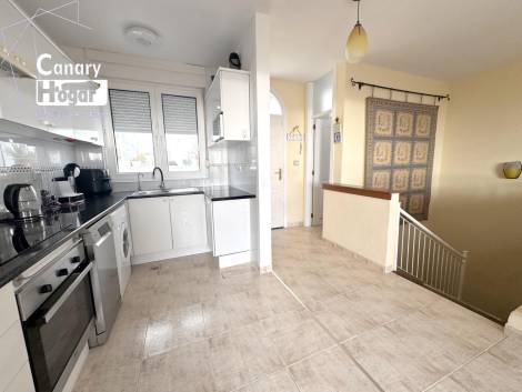 Semi-detached house for sale in  Adeje, Spain - 056821