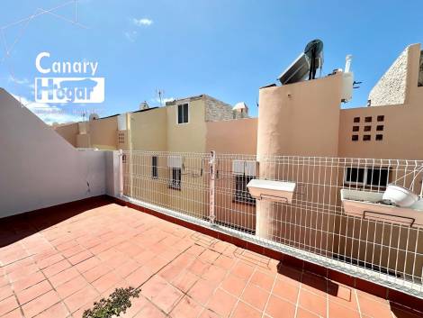 Semi-detached house for sale in  Adeje, Spain - 056821