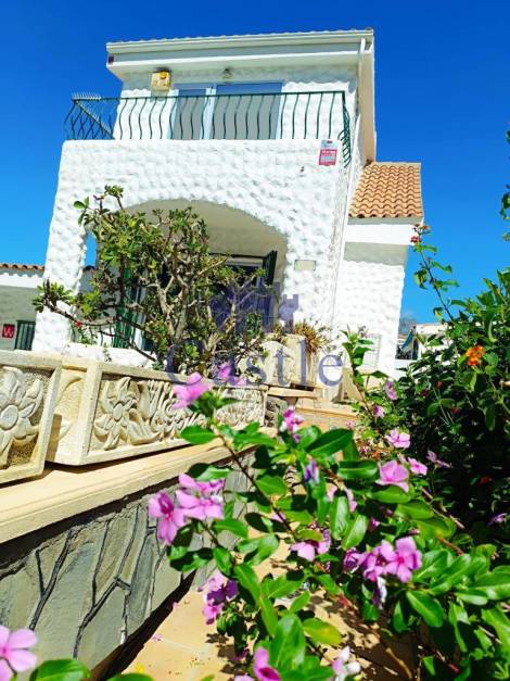 Semi-detached house for sale in  Adeje, Spain - 23959