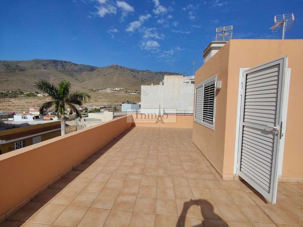 Semi-detached house for sale in  Adeje, Spain - 443394