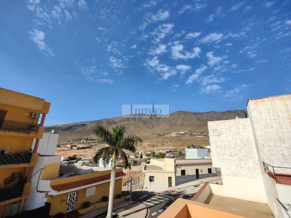 Semi-detached house for sale in  Adeje, Spain - 443394