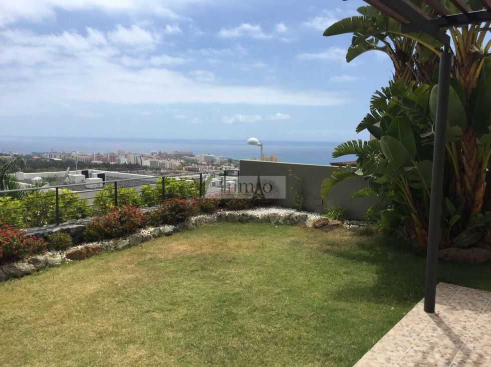 Semi-detached house for sale in  Adeje, Spain - 459062