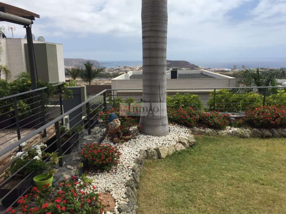 Semi-detached house for sale in  Adeje, Spain - 459062