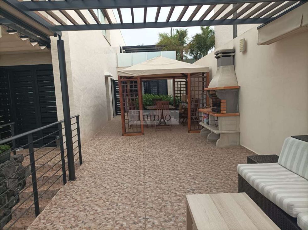 Semi-detached house for sale in  Adeje, Spain - 459062