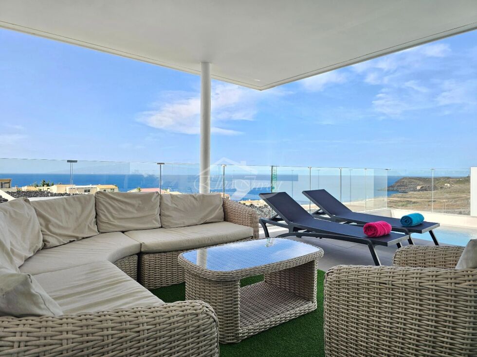 Semi-detached house for sale in  Adeje, Spain - 6020