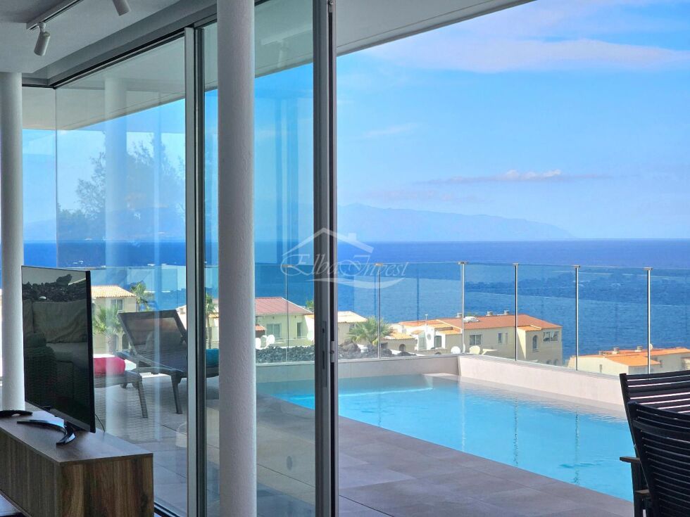 Semi-detached house for sale in  Adeje, Spain - 6020