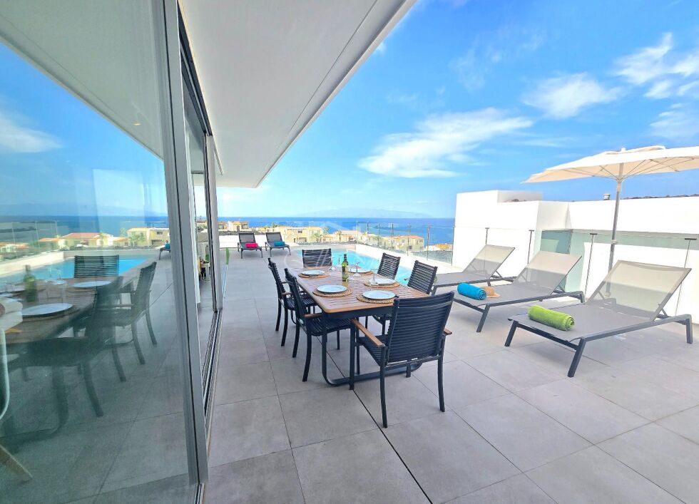 Semi-detached house for sale in  Adeje, Spain - 6020