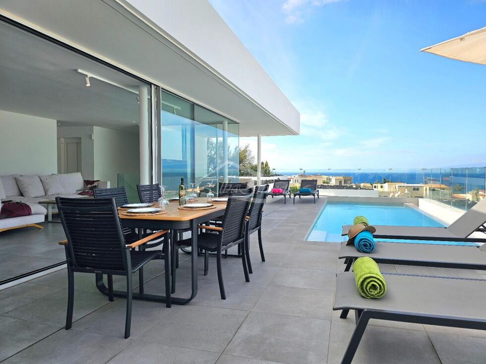 Semi-detached house for sale in  Adeje, Spain - 6020