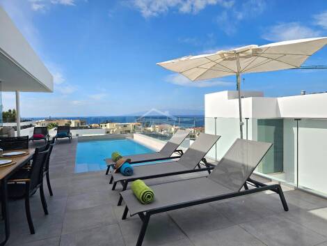 Semi-detached house for sale in  Adeje, Spain - 6020