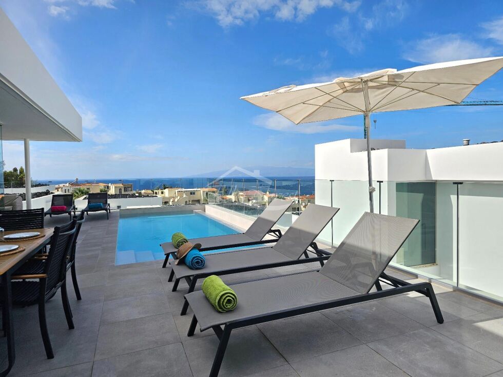 Semi-detached house for sale in  Adeje, Spain - 6020