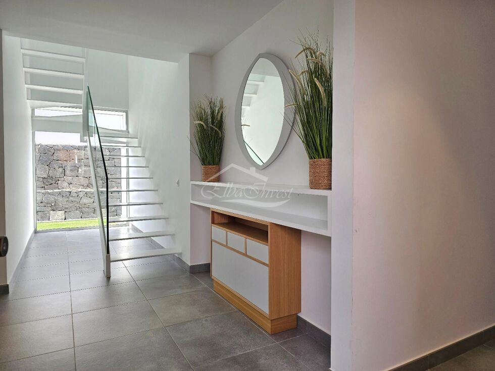 Semi-detached house for sale in  Adeje, Spain - 6020