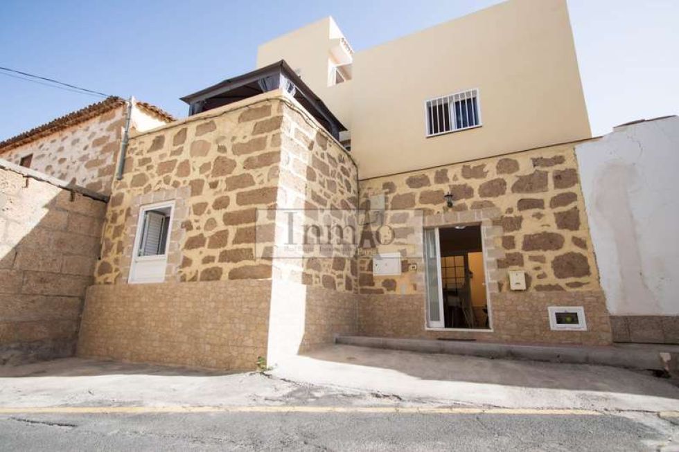 Semi-detached house for sale in  Arona, Spain - 378431