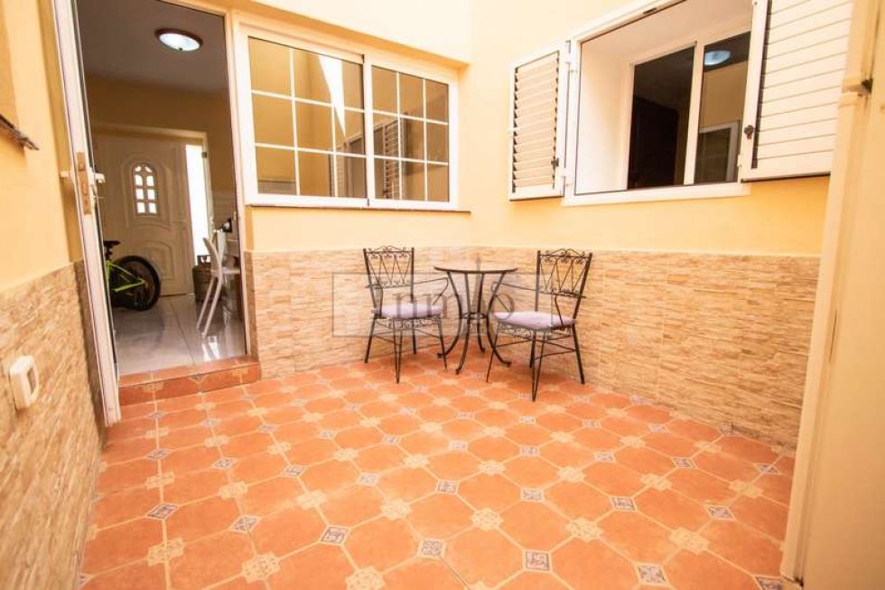 Semi-detached house for sale in  Arona, Spain - 378431