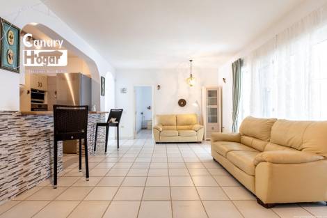 Semi-detached house for sale in  Callao Salvaje, Spain - 055031