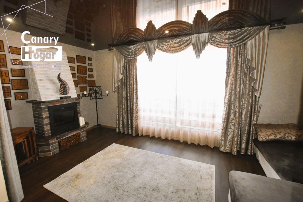 Semi-detached house for sale in  Callao Salvaje, Spain - 056931