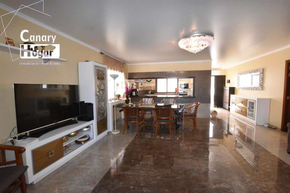 Semi-detached house for sale in  Callao Salvaje, Spain - 056931