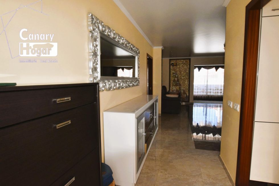 Semi-detached house for sale in  Callao Salvaje, Spain - 056931