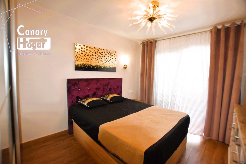 Semi-detached house for sale in  Callao Salvaje, Spain - 056931