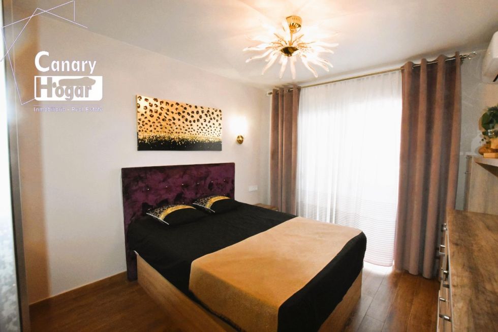 Semi-detached house for sale in  Callao Salvaje, Spain - 056931