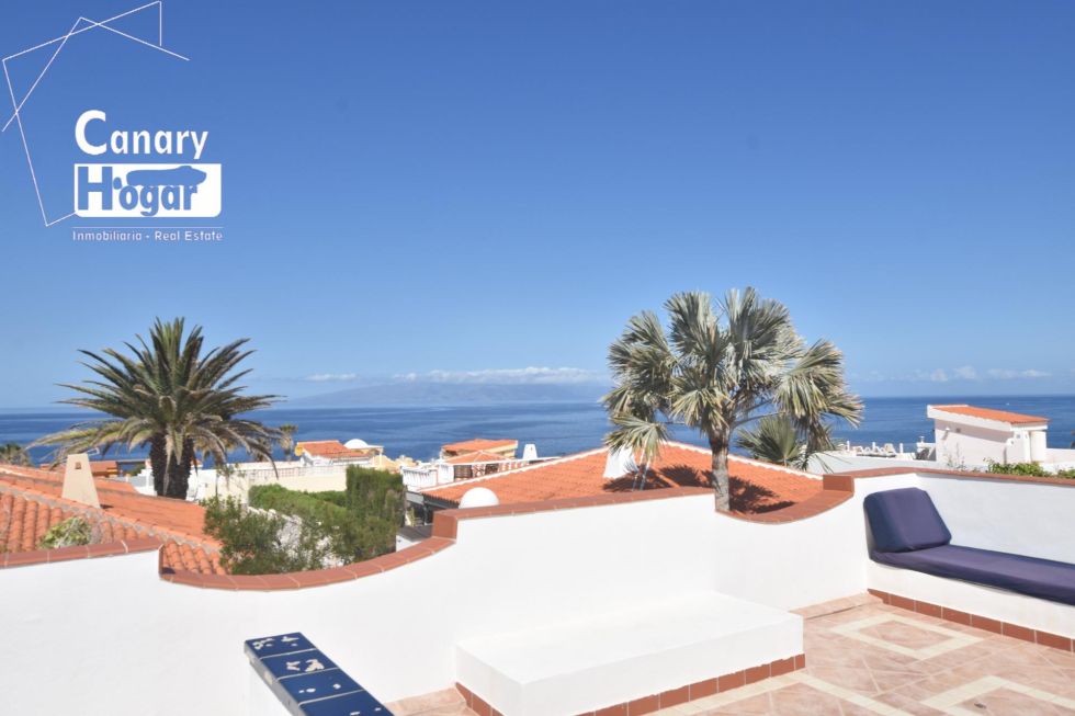 Semi-detached house for sale in  Callao Salvaje, Spain - 056931