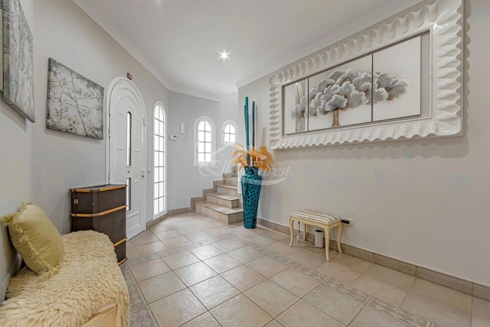 Semi-detached house for sale in  Callao Salvaje, Spain - 6016