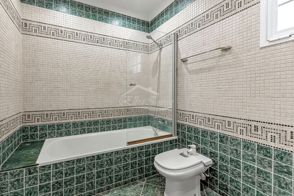 Semi-detached house for sale in  Callao Salvaje, Spain - 6016