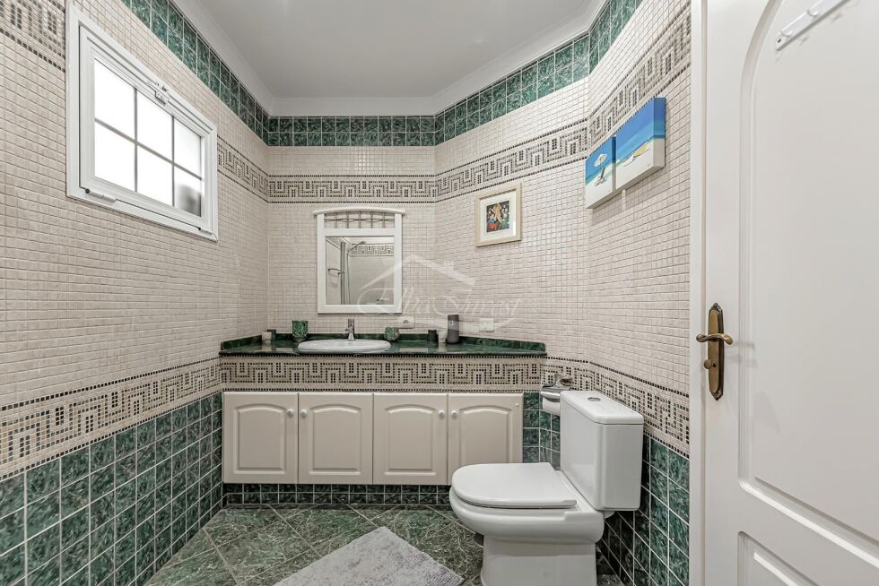 Semi-detached house for sale in  Callao Salvaje, Spain - 6016