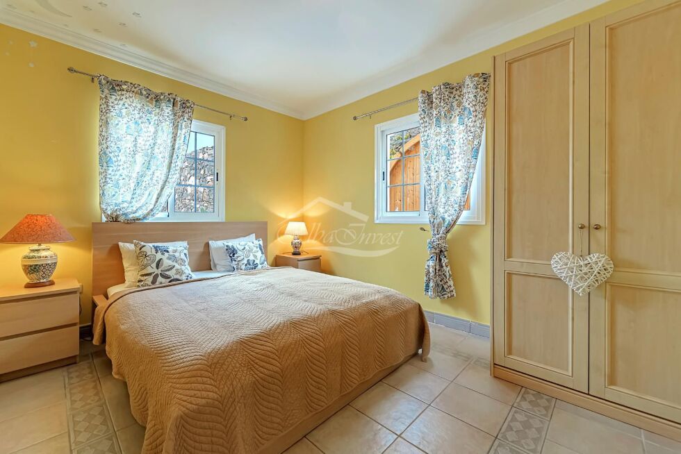 Semi-detached house for sale in  Callao Salvaje, Spain - 6016