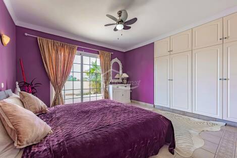 Semi-detached house for sale in  Callao Salvaje, Spain - 6016