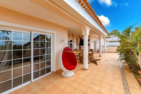 Semi-detached house for sale in  Callao Salvaje, Spain - 6016