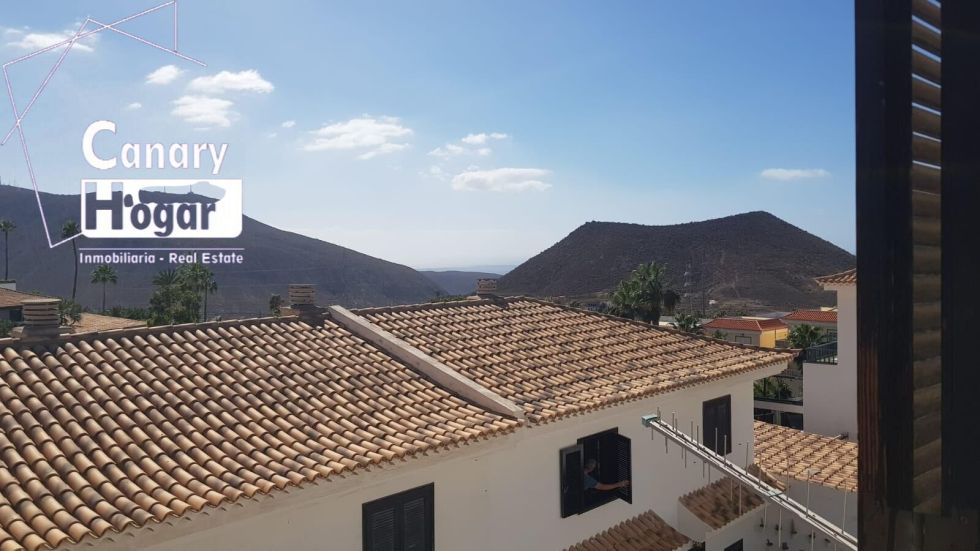 Semi-detached house for sale in  Chayofa, Spain - 054381