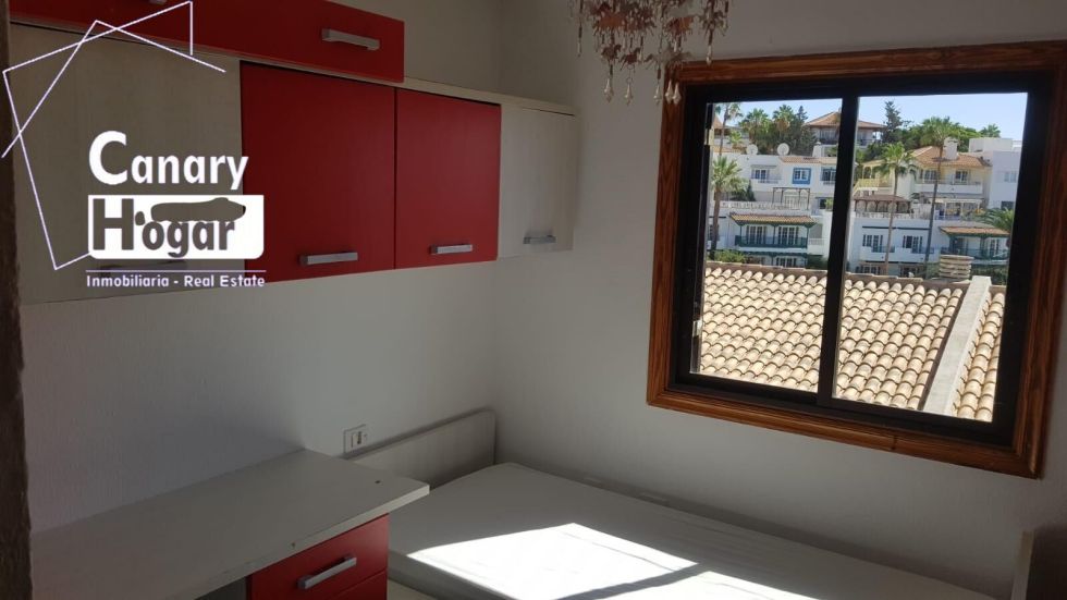 Semi-detached house for sale in  Chayofa, Spain - 054381