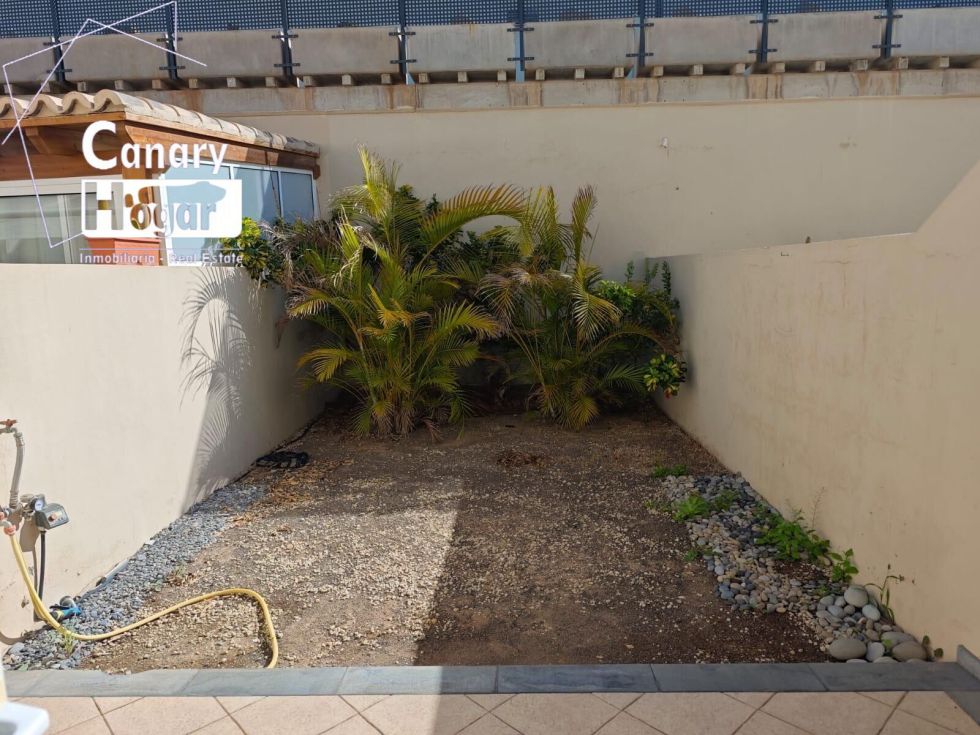 Semi-detached house for sale in  Chayofa, Spain - 057151