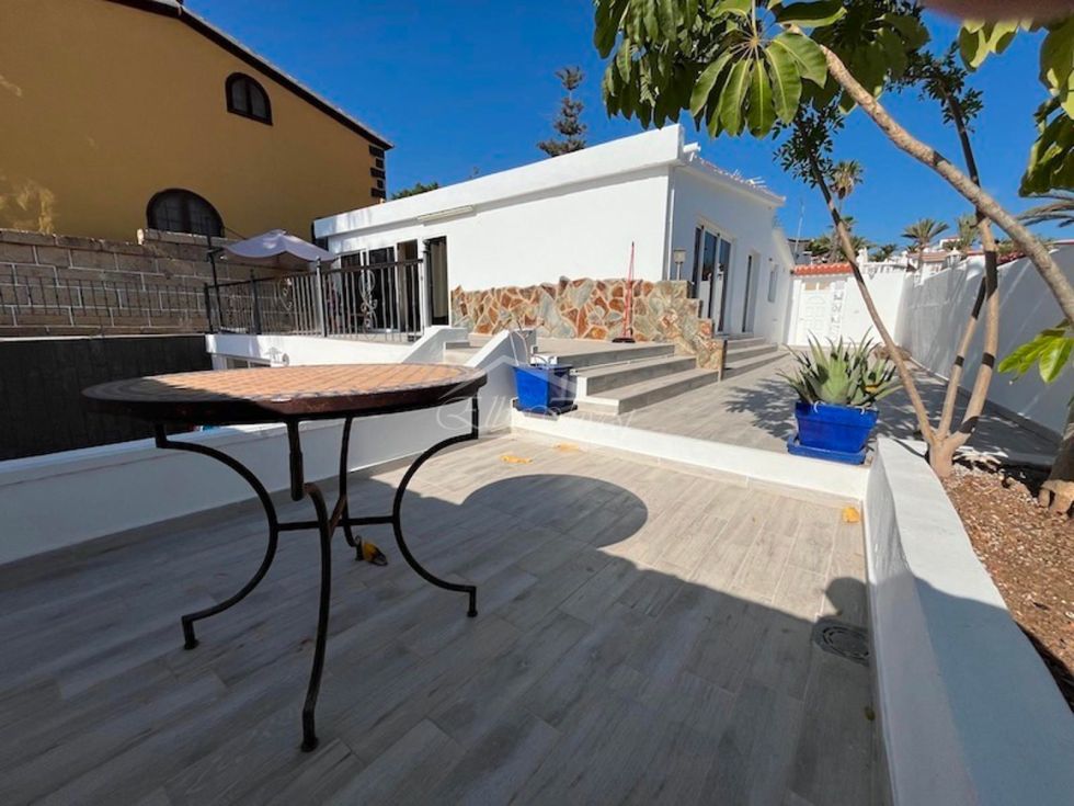 Semi-detached house for sale in  Chayofa, Spain - 5640