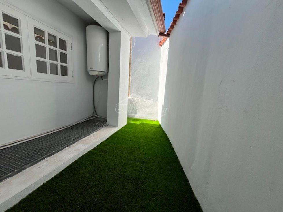 Semi-detached house for sale in  Chayofa, Spain - 5640