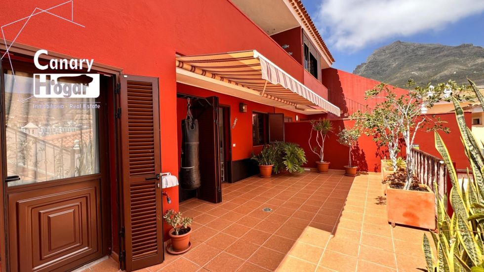 Semi-detached house for sale in  Costa Adeje, Spain - 057571