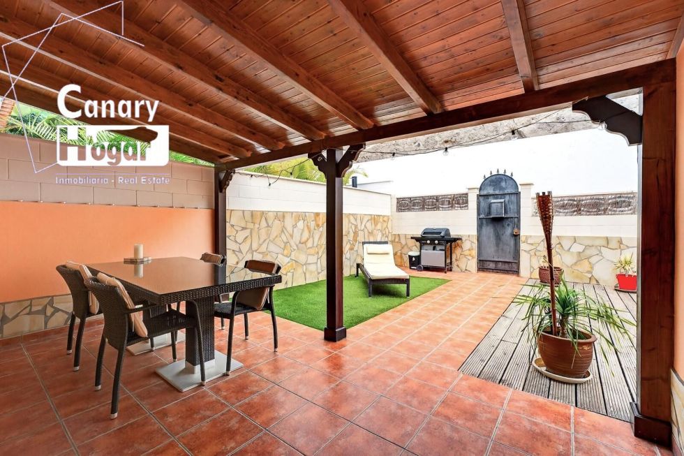 Semi-detached house for sale in  Costa Adeje, Spain - 057861