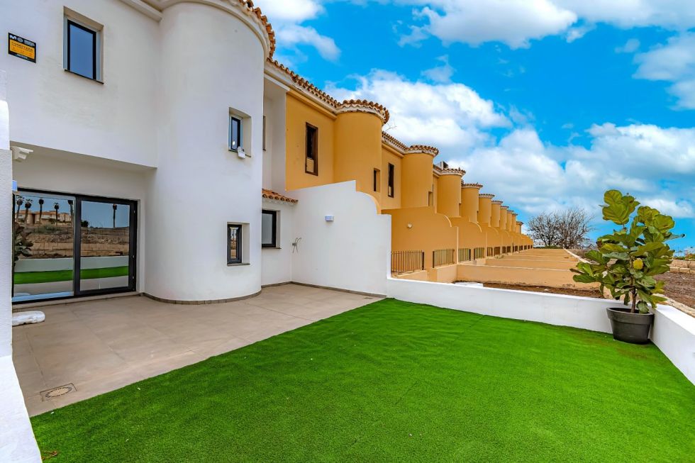 Semi-detached house for sale in  Golf del Sur, Spain - 049221