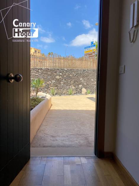 Semi-detached house for sale in  Golf del Sur, Spain - 057371