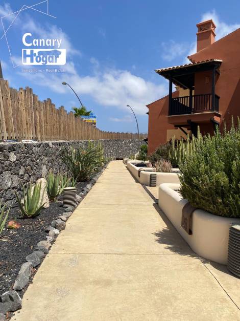 Semi-detached house for sale in  Golf del Sur, Spain - 057371