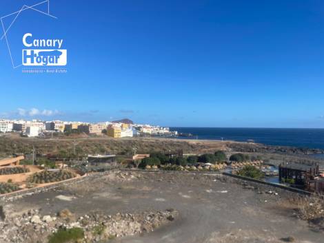 Semi-detached house for sale in  Golf del Sur, Spain - 057731