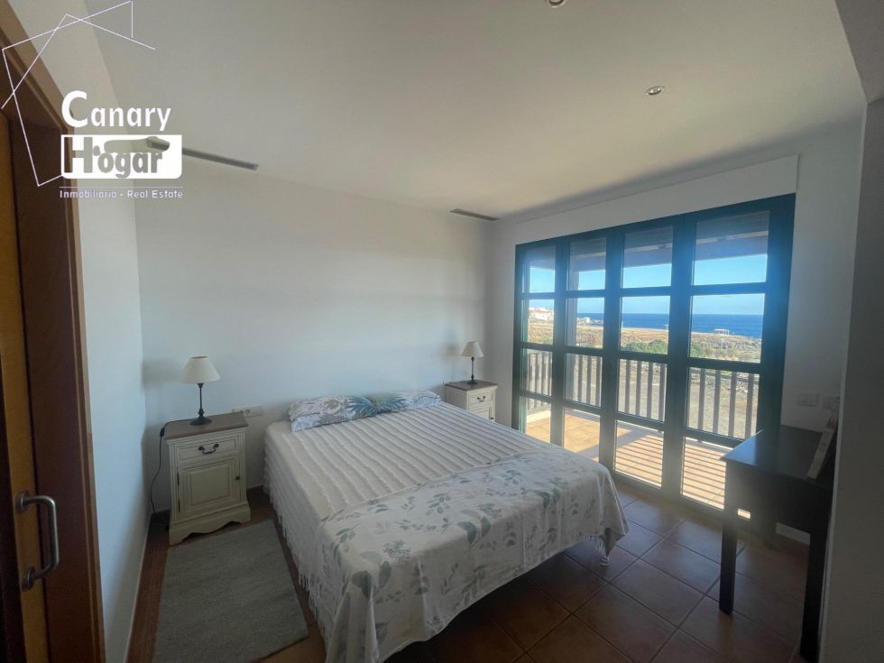 Semi-detached house for sale in  Golf del Sur, Spain - 057731