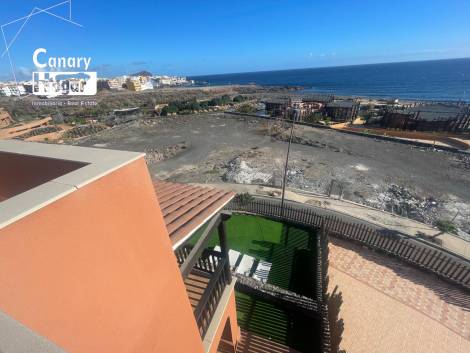 Semi-detached house for sale in  Golf del Sur, Spain - 057731