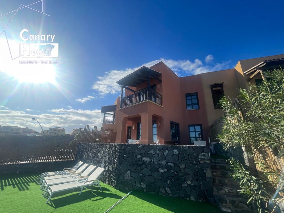 Semi-detached house for sale in  Golf del Sur, Spain - 057731