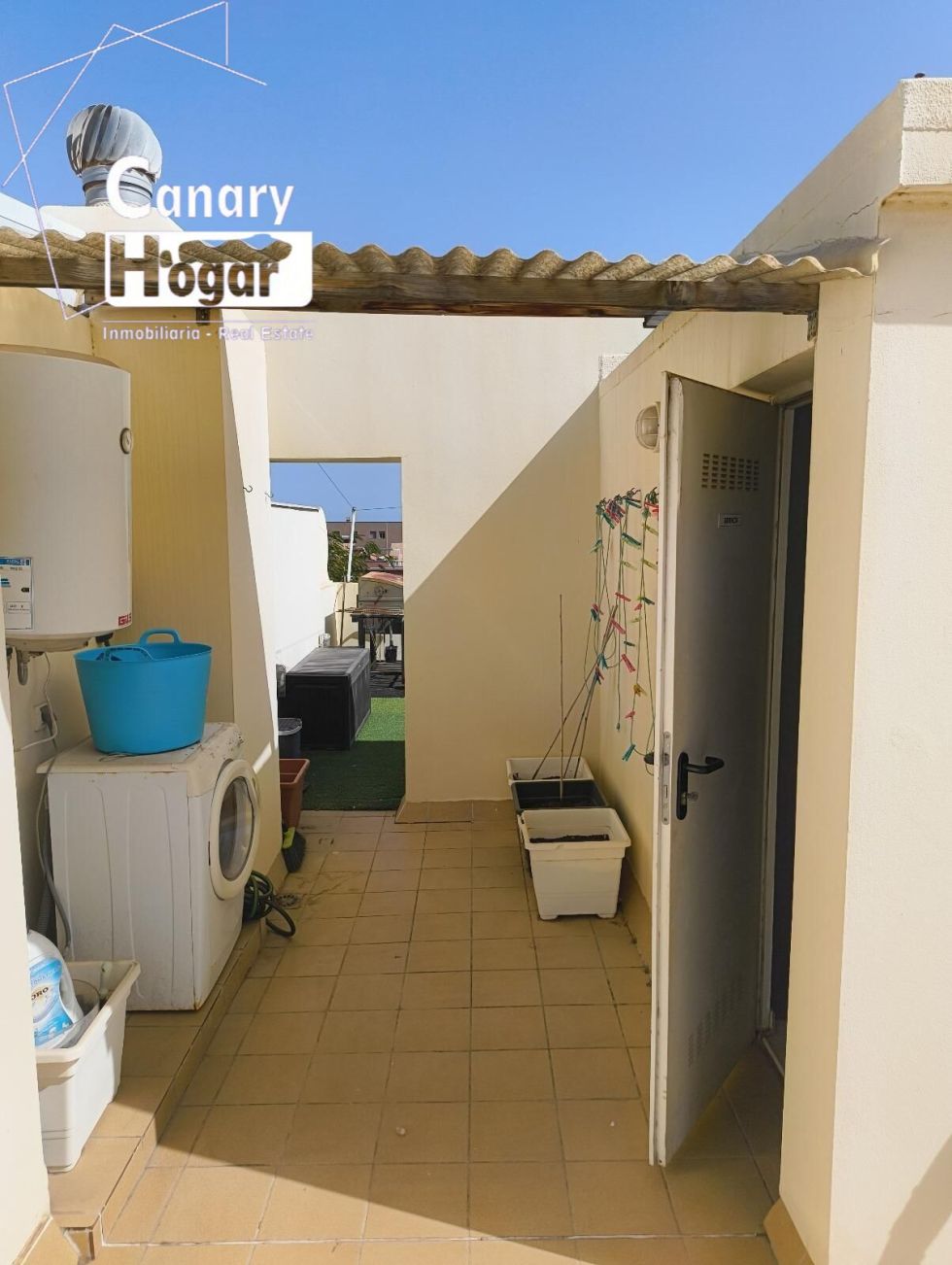 Semi-detached house for sale in  Granadilla, Spain - 054971